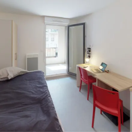 Rent this 4studio apartment on Résidence Triptik in Avenue Comtesse Lily Pastré, 13010 Marseille