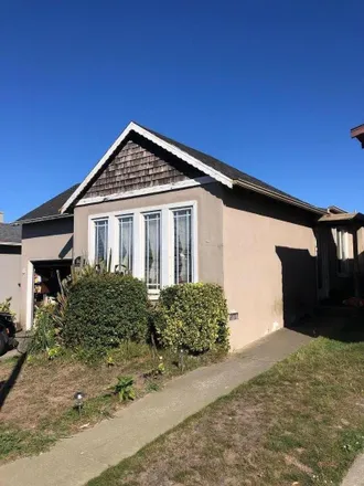 Buy this 3 bed house on 645 Skyline Drive in Daly City, CA 94015
