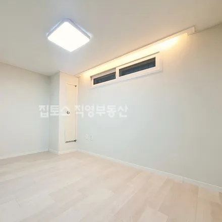 Image 3 - 서울특별시 은평구 신사동 27-26 - Apartment for rent