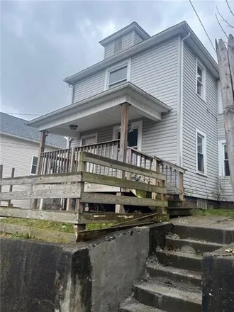 Rent this 1 bed house on 657 Franklin Avenue in Ellwood City, PA 16117
