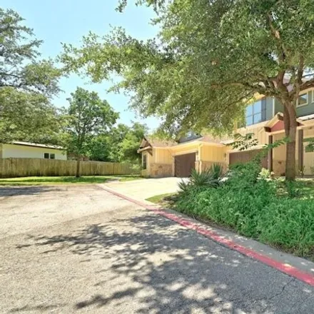 Buy this 3 bed condo on 2325 Campden Drive in Austin, TX 78715