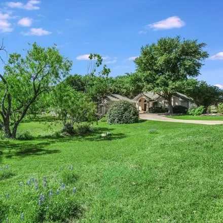 Image 2 - 199 Western Spur, Horseshoe Bay, TX 78657, USA - House for sale