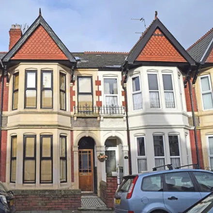 Buy this 4 bed townhouse on 73 Heathfield Road in Cardiff, CF14 3JX