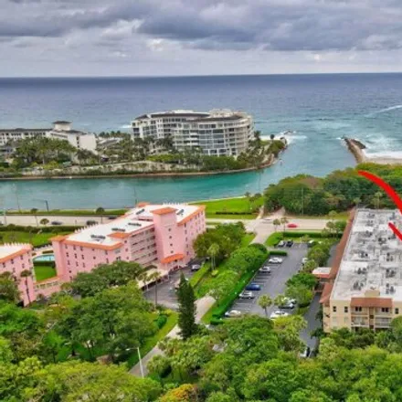 Rent this 2 bed condo on Banyan Road in Boca Raton, FL 33432
