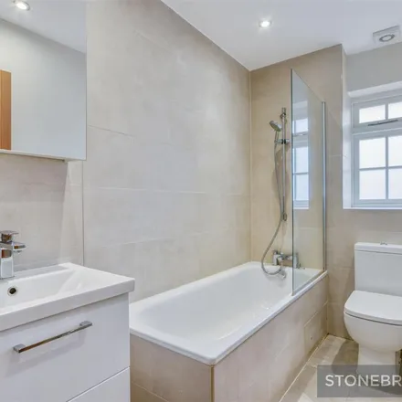 Rent this 4 bed apartment on Brookfield (25-56) in Highgate West Hill, London