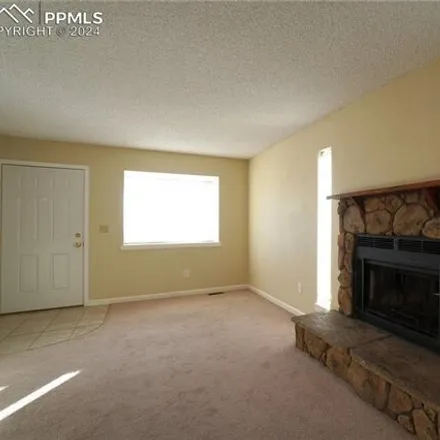 Image 5 - 3147 Vail Pass Drive, Colorado Springs, CO 80917, USA - House for sale