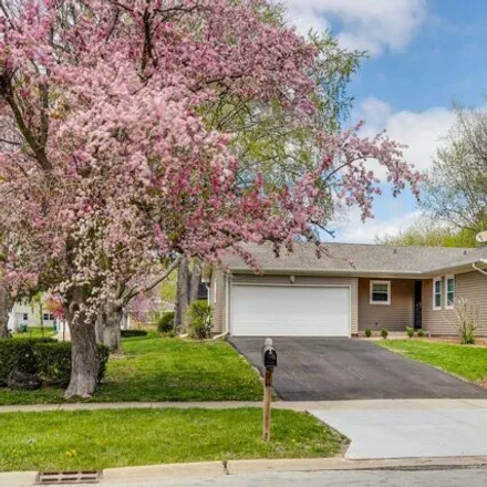 Buy this 3 bed house on 471 Carry Lane in Buffalo Grove, IL 60089