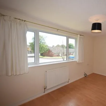 Image 4 - Gwydyr Way, Wrexham, LL13 7HG, United Kingdom - Apartment for rent