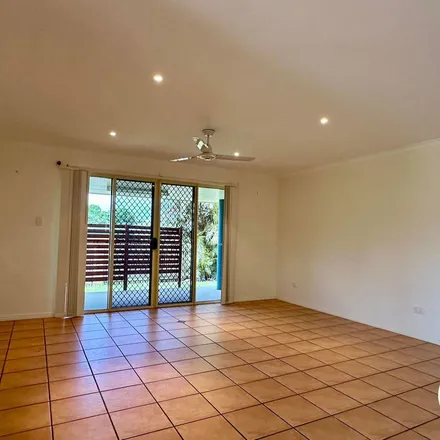 Image 2 - Cremorne Drive, Tannum Sands QLD, Australia - Apartment for rent