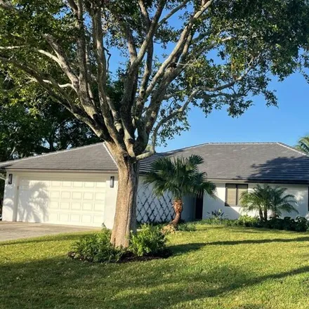 Rent this 3 bed house on 606 West Drive in Delray Beach, FL 33445