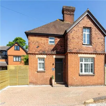 Buy this 3 bed house on 35 Oswald Road in St Albans, AL1 3AQ