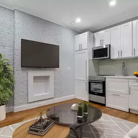 Rent this 1 bed apartment on 1685 1st Avenue in New York, NY 10128