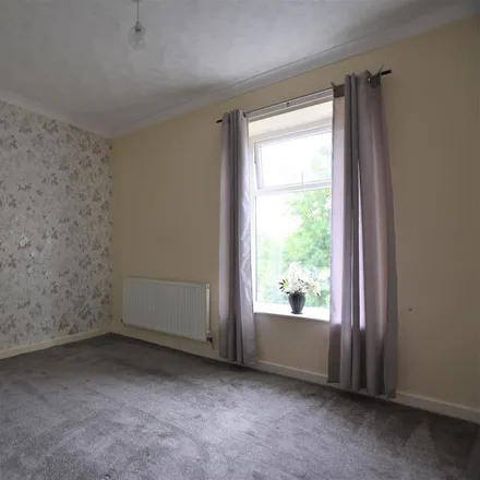 Image 6 - Olive Lane, Darwen, BB3 0ET, United Kingdom - House for rent