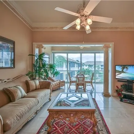 Image 3 - 827 Bentwater Circle, Pelican Bay, FL 34108, USA - Condo for rent