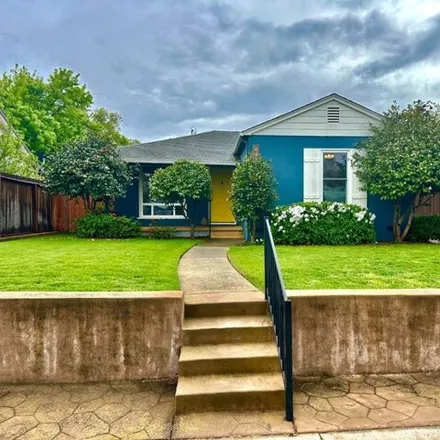 Buy this 2 bed house on F Street G Street Alley in Sacramento, CA 95819
