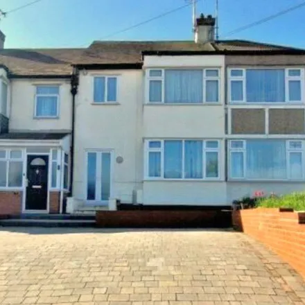 Rent this 1 bed apartment on Southend Arterial Road in Leigh on Sea, SS9 4RR