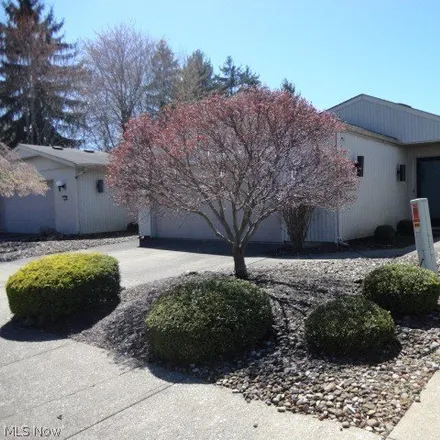 Image 3 - 11066 Southwind Court, Strongsville, OH 44149, USA - House for sale