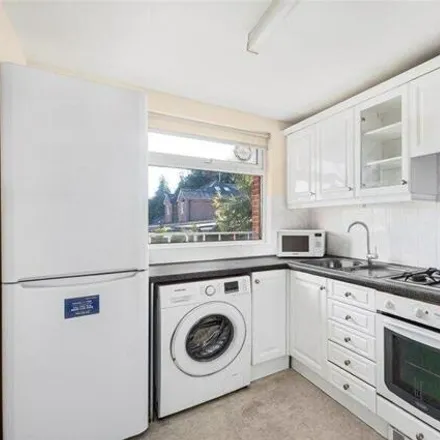 Image 3 - 1-12 Rothamsted Avenue, Hatching Green, AL5 2DR, United Kingdom - Apartment for sale
