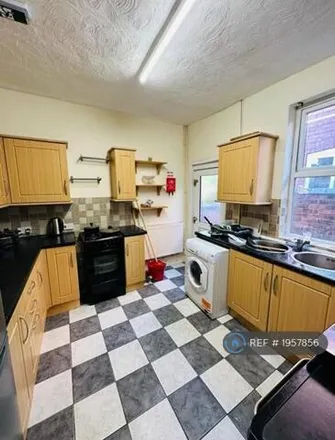 Image 5 - Highgate Road, Walsall, WS1 3JQ, United Kingdom - House for rent