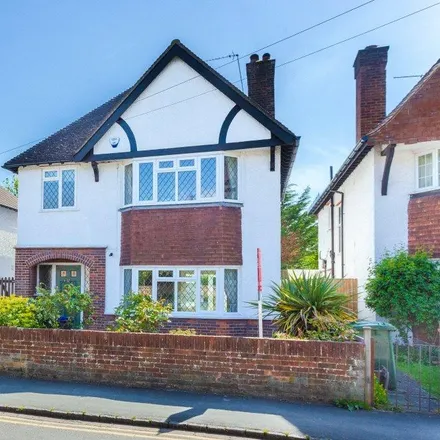 Rent this 3 bed house on Ethorpe Close in Gerrards Cross, SL9 8PL