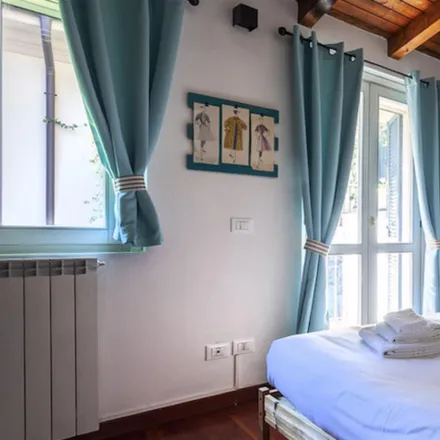 Rent this 1 bed apartment on Mascherpa in Via Edmondo De Amicis, 7