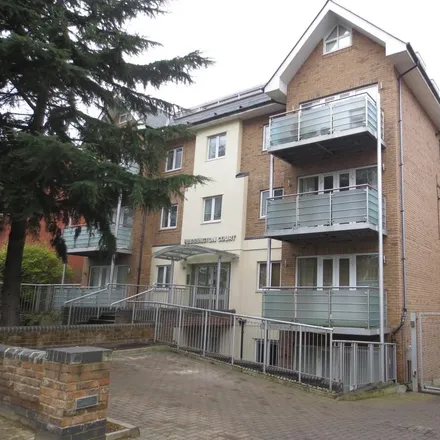 Rent this 3 bed apartment on New Barnet Station / Station Road in Station Road, London