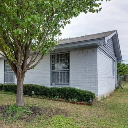 Image 3 - 3523 Frosty Trl, Dallas, Texas, 75241 - House for sale