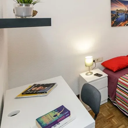 Rent this 6 bed room on Carrer de Muntaner in 306, 08001 Barcelona