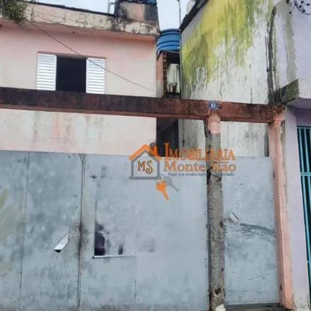 Buy this 3 bed house on Rua Professor Eldemar Alves de Oliveira in Morros, Guarulhos - SP