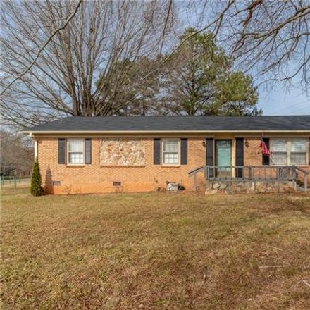 Rent this 3 bed house on 603 Sunbeam Farm Rd in Cherryville, NC