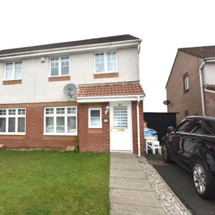 Buy this 3 bed duplex on Newton Avenue in Cambuslang, G72 7RS