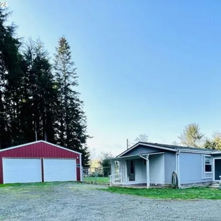 Buy this studio apartment on Vista del Rio Drive in Coos County, OR 97420
