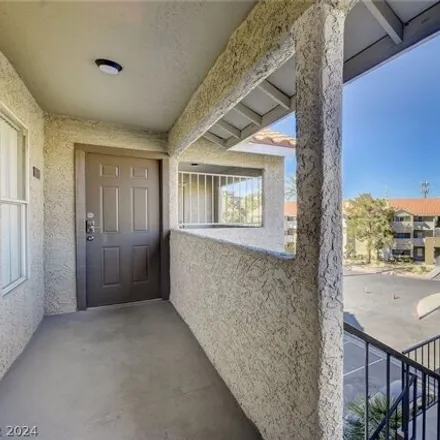 Rent this 2 bed condo on Alma Mochilera in South Valley View Boulevard, Paradise