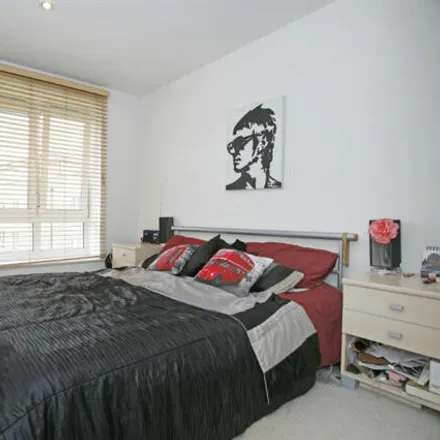 Image 4 - Queensgate House, 1 Hereford Road, Old Ford, London, E3 2FQ, United Kingdom - Room for rent