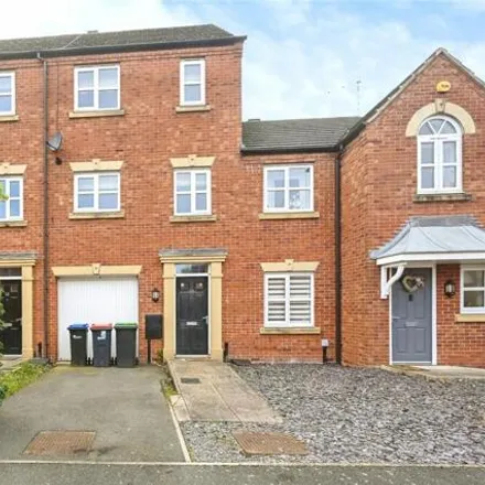 Buy this 3 bed townhouse on Bennet Drive in Nuncargate, NG17 8AW
