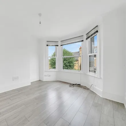 Image 3 - 148 Westcombe Hill, Royal Standard, London, SE3 7DX, United Kingdom - Apartment for rent