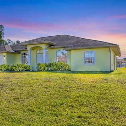 Buy this 3 bed house on 277 San Marco Avenue in Sarasota County, FL 34287