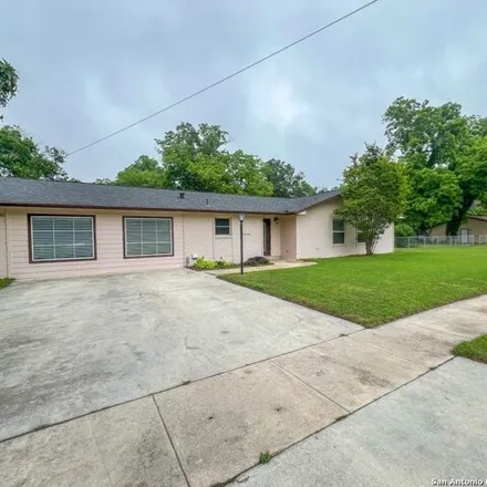 Rent this 3 bed house on 153 Lake Forrest Drive in Guadalupe County, TX 78155