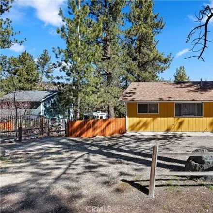 Image 2 - 988 Lark Road, Wrightwood, CA 92397, USA - House for sale