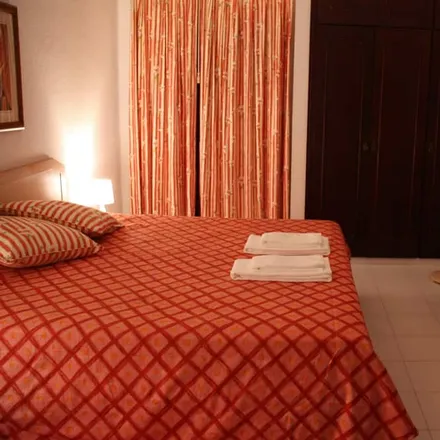Rent this 5 bed house on Altura (Mercado) in Rua da Alagoa, 8950-414 Castro Marim