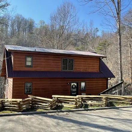 Buy this 2 bed house on 1709 Ridge Road in Caryville, Campbell County