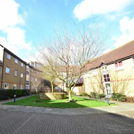 Rent this 1 bed apartment on The Crow's Nest in Belvedere Road, Burnham-on-Crouch