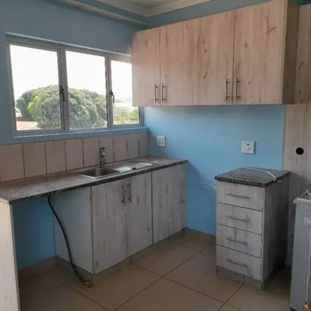 Image 6 - Dunnottar Avenue, Sydenham, Durban, 4091, South Africa - Apartment for rent