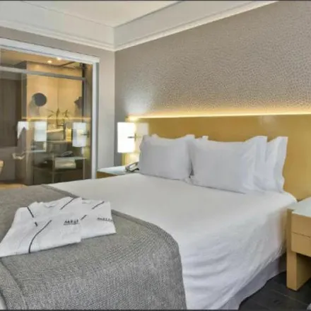 Buy this 1 bed apartment on Meliã Hotel in Rua Severo Penteado 140, Cambuí