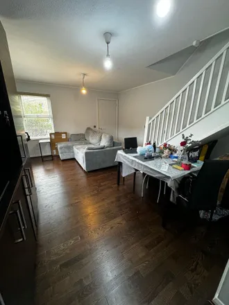 Rent this 1 bed duplex on Pembroke Road in London, E6 5XG
