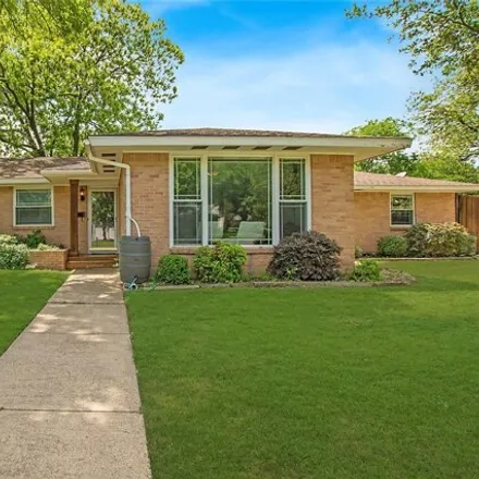 Buy this 3 bed house on 3515 Ingleside Drive in Dallas, TX 75229
