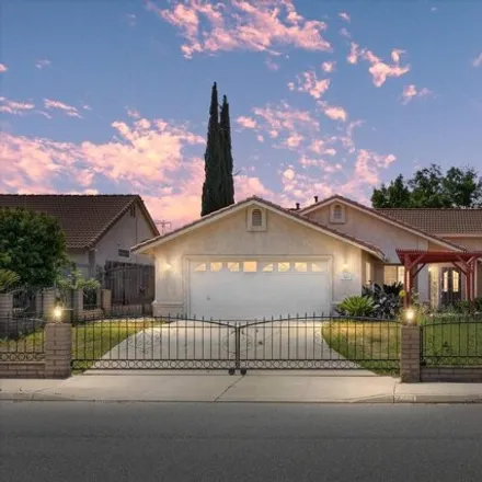Buy this 3 bed house on 7003 Highland Knolls Drive in Bakersfield, CA 93306