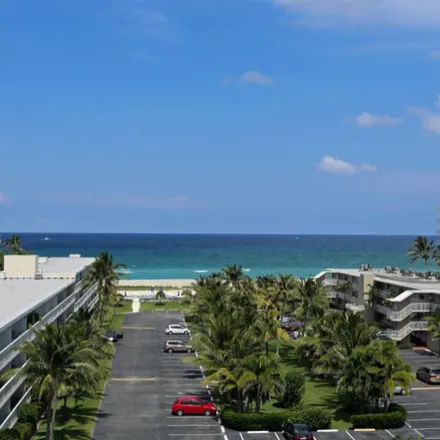 Image 2 - 2520 South Ocean Boulevard, Palm Beach, Palm Beach County, FL 33480, USA - Apartment for rent