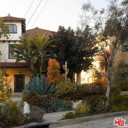Buy this 4 bed house on 1130 West Kensington Road in Los Angeles, CA 90026