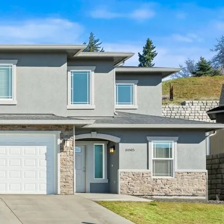 Buy this 3 bed townhouse on unnamed road in Yakima, WA 98908